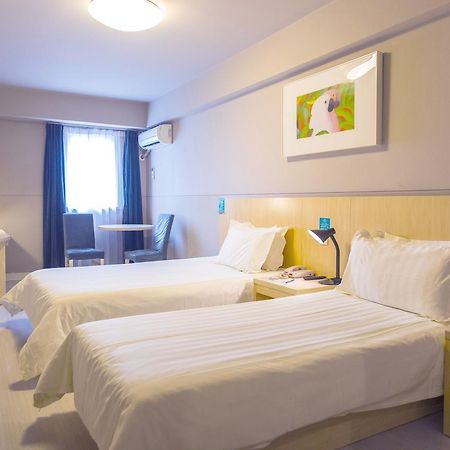 Jinjiang Inn Shanghai Oriental Pearl Tower Екстер'єр фото