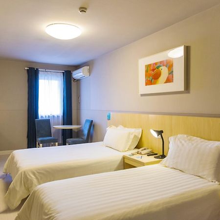 Jinjiang Inn Shanghai Oriental Pearl Tower Екстер'єр фото
