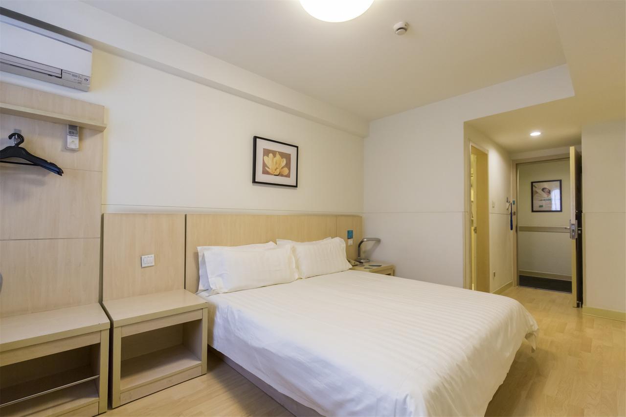 Jinjiang Inn Shanghai Oriental Pearl Tower Екстер'єр фото