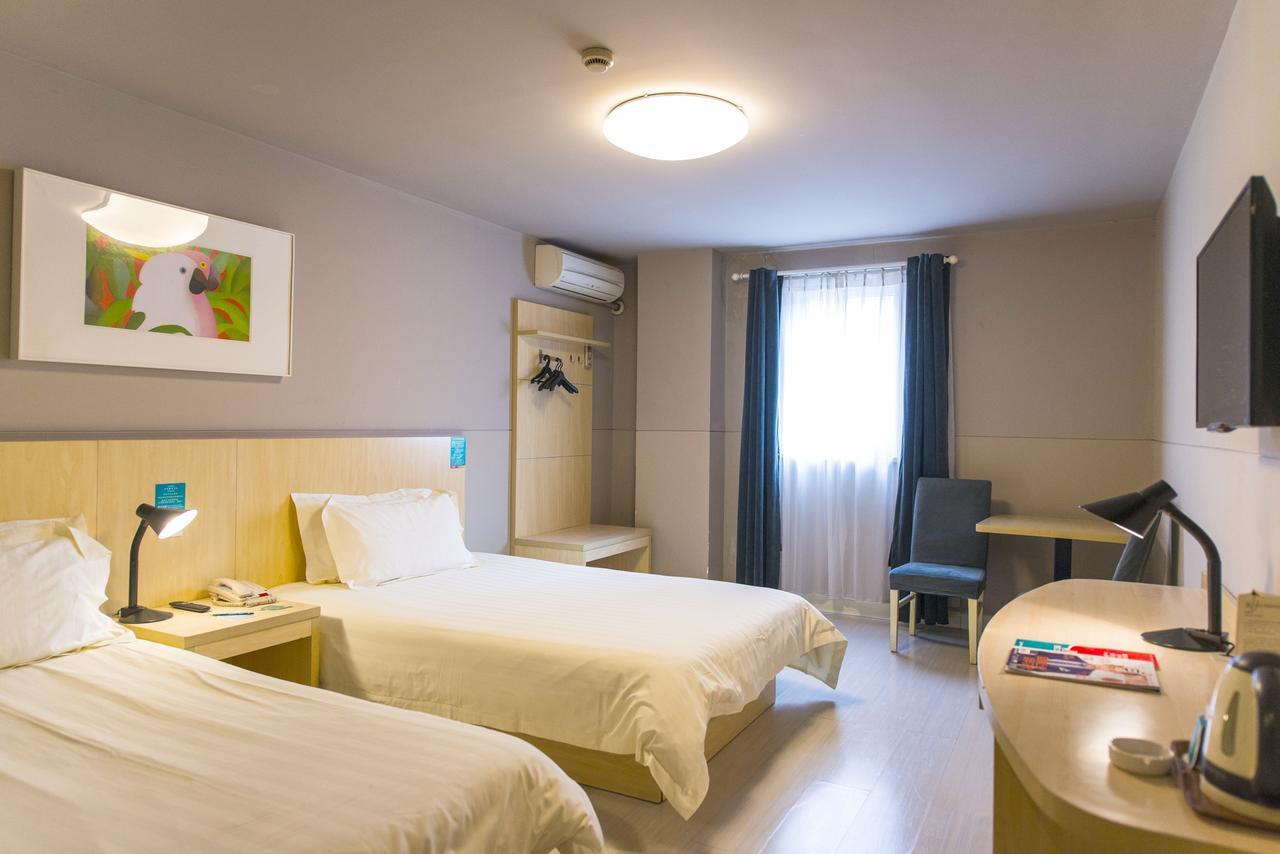Jinjiang Inn Shanghai Oriental Pearl Tower Екстер'єр фото