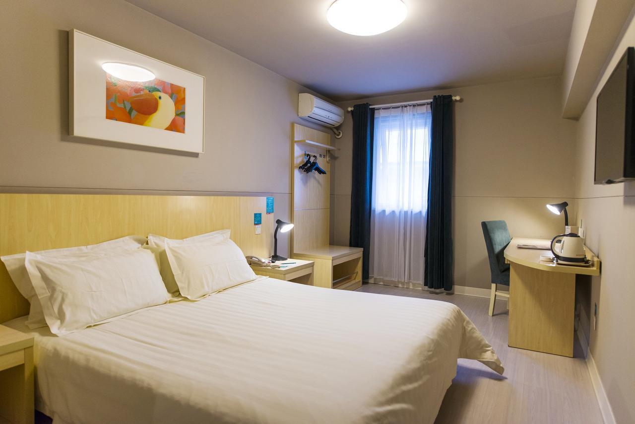 Jinjiang Inn Shanghai Oriental Pearl Tower Екстер'єр фото