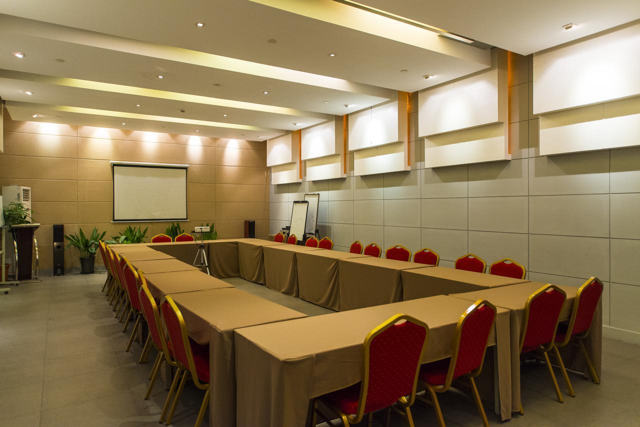 Jinjiang Inn Shanghai Oriental Pearl Tower Екстер'єр фото