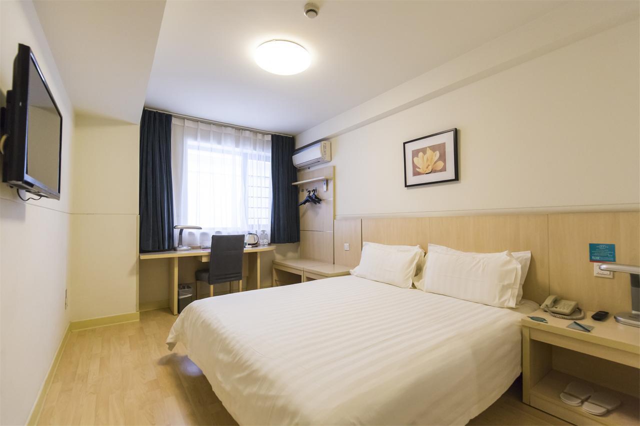Jinjiang Inn Shanghai Oriental Pearl Tower Екстер'єр фото